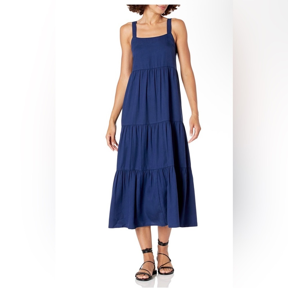 Chic Navy Blue Tiered Midi Dress